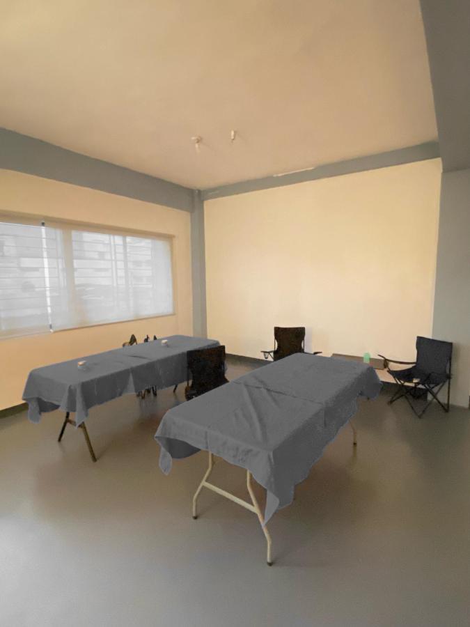 Lime Lite Manila Hostel 마카티 외부 사진
