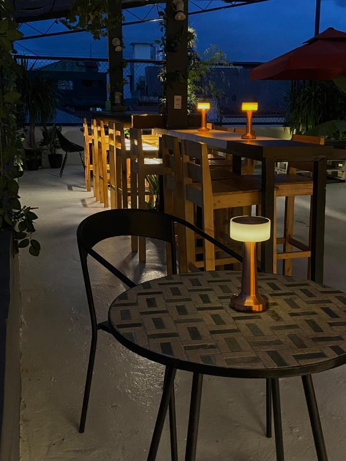 Lime Lite Manila Hostel 마카티 외부 사진